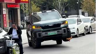 BYD FCB Bao 8