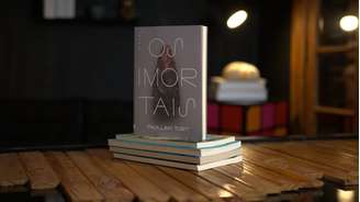 Os Imortais, de Paulliny Tort (Editora Fósforo).