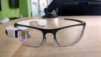 <p>Google pede para os usuários do gadget não serem "Glassholes"</p>