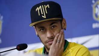 O atacante Neymar concedeu entrevista coletiva na tarde desta quinta-feira