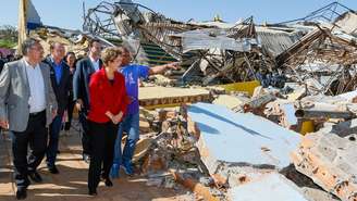 Antes de ir para São Paulo, Dilma visitou áreas atingidas por tornado em Xanxerê (SC)