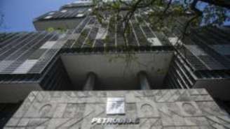 Parlamentares argentinos votam para transferir concessão da Petrobras para estatal nacional