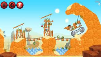 Games para celular, como Angry Birds, são os parceiros ideais para uma viagem longa de ônibus
