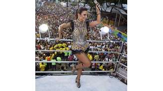 O figurino de Ivete para o Carnaval 2016 teve Guerreira como tema e foi inspirado em desenhos corporais tribais