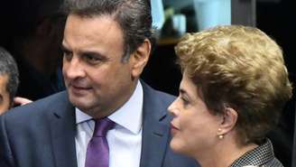 Dilma Rousseff e Aécio Neves se encontraram no plenário do Senado