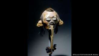 Cabeça-troféu de munduruku, trazida pelos viajantes Martius e Spix, atualmente no Museu Cinco Continentes, em Munique