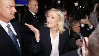 Na França, a candidata de extrema-direita Marine Le Pen saiu na frente nas pesquisas