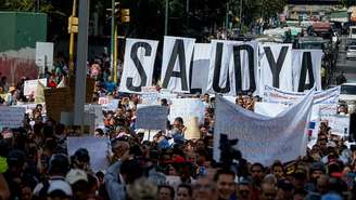 Trabalhadores da área de saúde também já fizeram protestos contra o governo, reclamando da escassez de medicamentos e reivindicando aumento de salários