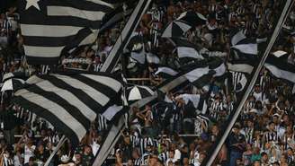 Além do sucesso em campo, torcida do Botafogo deverá comemorar êxito fora dele (Satiro Sodré/SSPress)