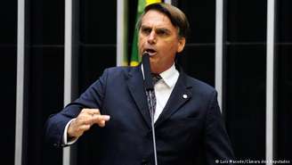 Bolsonaro superfaturou notas fiscais enquanto deputado