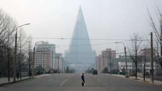 Famoso pela cúpula pontiaguda e forma piramidal, Ryugyong consumiu 2% do PIB do país 