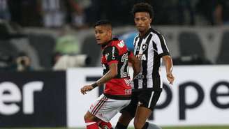 Botafogo e Flamengo não saíram do empate sem gols no Nilton Santos(Vitor Silva/SSPress/Botafogo0