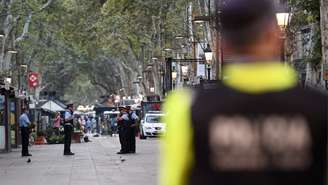 Atentado na avenida mais famosa de Barcelona foi o pior na Espanha desde ataques a bomba em trens de Madri em 2004 