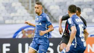 Jonata pode receber nova oportunidade no Cruzeiro (Foto: Washington Alves/Light Press/Cruzeiro)