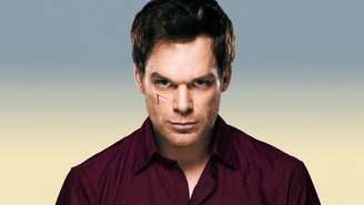 O personagem Dexter Morgan, do seriado Dexter, é visto como emocionalmente distante de outras pessoas - um traço associado com psicopatia (Crédito: Showtime Networks)