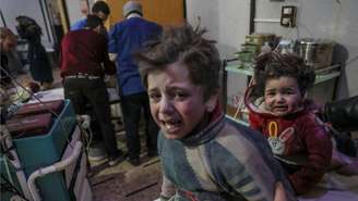 Várias crianças ficaram feridas em bombardeios no leste de Ghouta