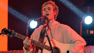 Agora frequentador de uma igreja pentecostal, Justin Bieber estaria fazendo um álbum de canções religiosas