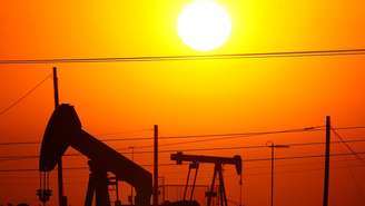 No último ano, o preço do petróleo aumentou em quase 50%
