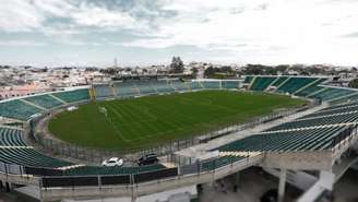 clube aproveitou o intervalo sem jogos em casa para o plantio da grama de inverno (Foto: Site Oficial Figueirense)