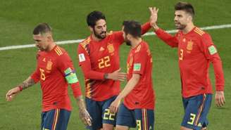Espanha empatou com Marrocos e se classificou como líder do Grupo B; veja fotos da partida