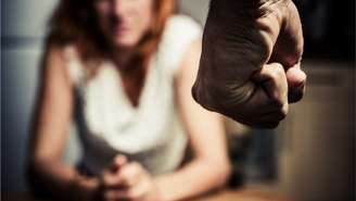 "Intervenção pode salvar uma vida", diz juíza que atua em casos de violência doméstica