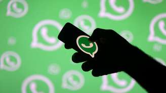WhatsApp tem sido bastante usado para disseminar notícias falsas no período eleitoral