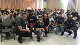 Clube promoveu diferentes ações com escolas do estado, como palestras de funcionários (Foto: Divulgação/Tubarão)