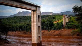 Rompimento de barragem em Brumadinho deixou ao menos nove mortos