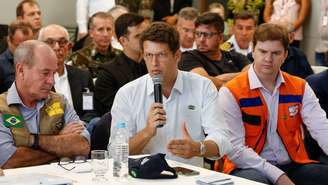 O ministro do Meio Ambiente, Ricardo Salles, fala em entrevista coletiva após rompimento de barragem em Brumadinho (MG)