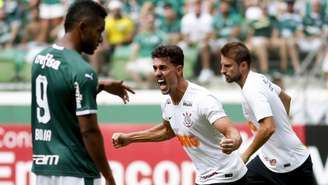 No único Dérbi de 2019, Corinthians venceu o Palmeiras com gol de Danilo Avelar (Foto: Marco Galvão/Fotoarena)