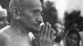 Do incidente em Pietermaritzburg surgiu o conceito de 'satyagraha', que Gandhi usou para se opor pacificamente a políticas discriminatórias