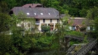 O hotel fica em uma área de trilhas muito popular, perto de Passau, na Baviera