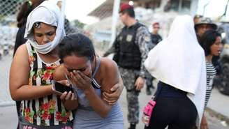 Pelo menos 55 presos morreram entre domingo e segunda-feira em quatro unidades prisionais de Manaus