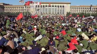 Estudantes fizeram greve de fome na Praça da Paz Celestial em maio de 1989