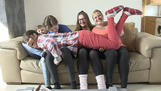 'Nós tentamos tornar a vida das crianças uma grande aventura. Como uma família, somos inseparáveis, estamos uns com os outros 24 horas por dia'