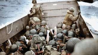 Milhares de soldados desembarcaram nas praias da Normandia, dando início à ofensiva final dos Aliados contra o nazismo