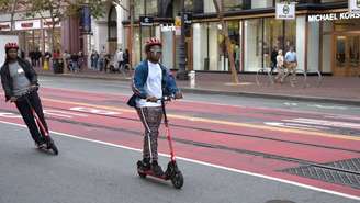 Em abril, a Polícia Metropolitana de Londres anunciou que iria aumentar a repressão ao uso de patinetes elétricos para aumentar a segurança nas ruas