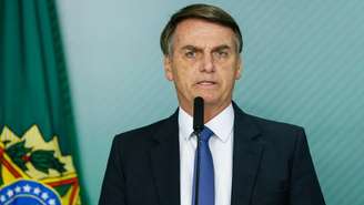 Bolsonaro comentava sobre a atuação da OAB no caso Adélio Bispo quando falou sobre Fernando Santa Cruz