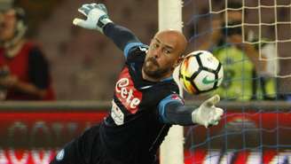 Reina é reserva no Milan (Foto: AFP)