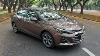 Chevrolet Cruze Premier: alto nível de conectividade e acabamento superior.