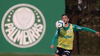 Hyoran tenta receber mais oportunidades do técnico Mano Menezes no Palmeiras (Agência Palmeiras/Divulgação)