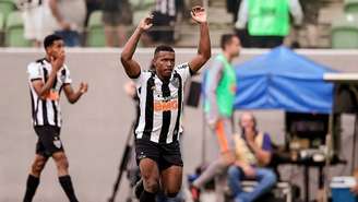 Marquinhos vibra com gol de empate marcado no Independência