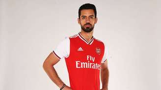 Pablo Marí assinou com o Arsenal por empréstimo com opção de compra (Foto: Reprodução/Arsenal)