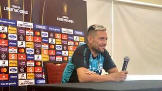 Diego Alves comenta sobre favoritismo do Flamengo na Libertadores