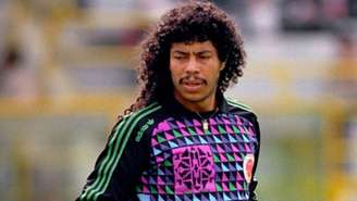 René Higuita foi um dos maiores goleiros da história do futebol colombiano. 