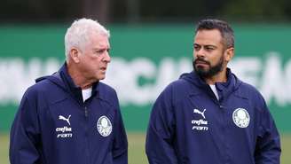 Os coordenadores Daniel Gonçalves e Antônio Mello falam das preocupações na volta dos treinos (Agência Palmeiras)