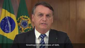 Bolsonaro baixa o tom e promete cumprir agenda ambiental
