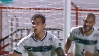 O Goiás de Rafael Moura venceu o Atlético-GO por 1 a 0 no encerramento da 24ª rodada do Brasileirão (Reprodução)