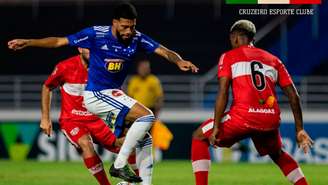 A Raposa teve muitas dificuldades em penetrar na defesa do CRB (Bruno Haddad/Cruzeiro)