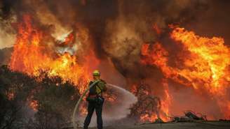 Bombeiros da Califórnia dizem que chá de revelação causou incêndio gigantesco em setembro de 2020